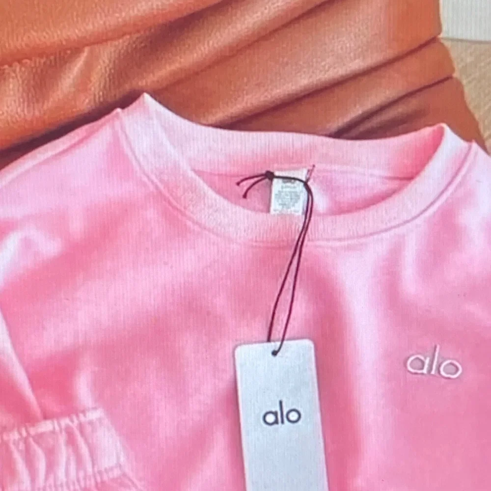 ALO Yoga Pink Velour Lounge Sweatshirt and Shorts Set Size M